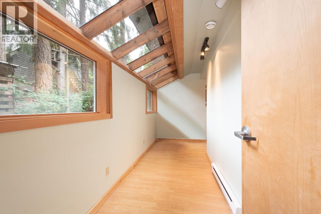 1261 Eagle's Nest Road, Bowen Island, British Columbia  V0N 1G1 - Photo 25 - R3050588