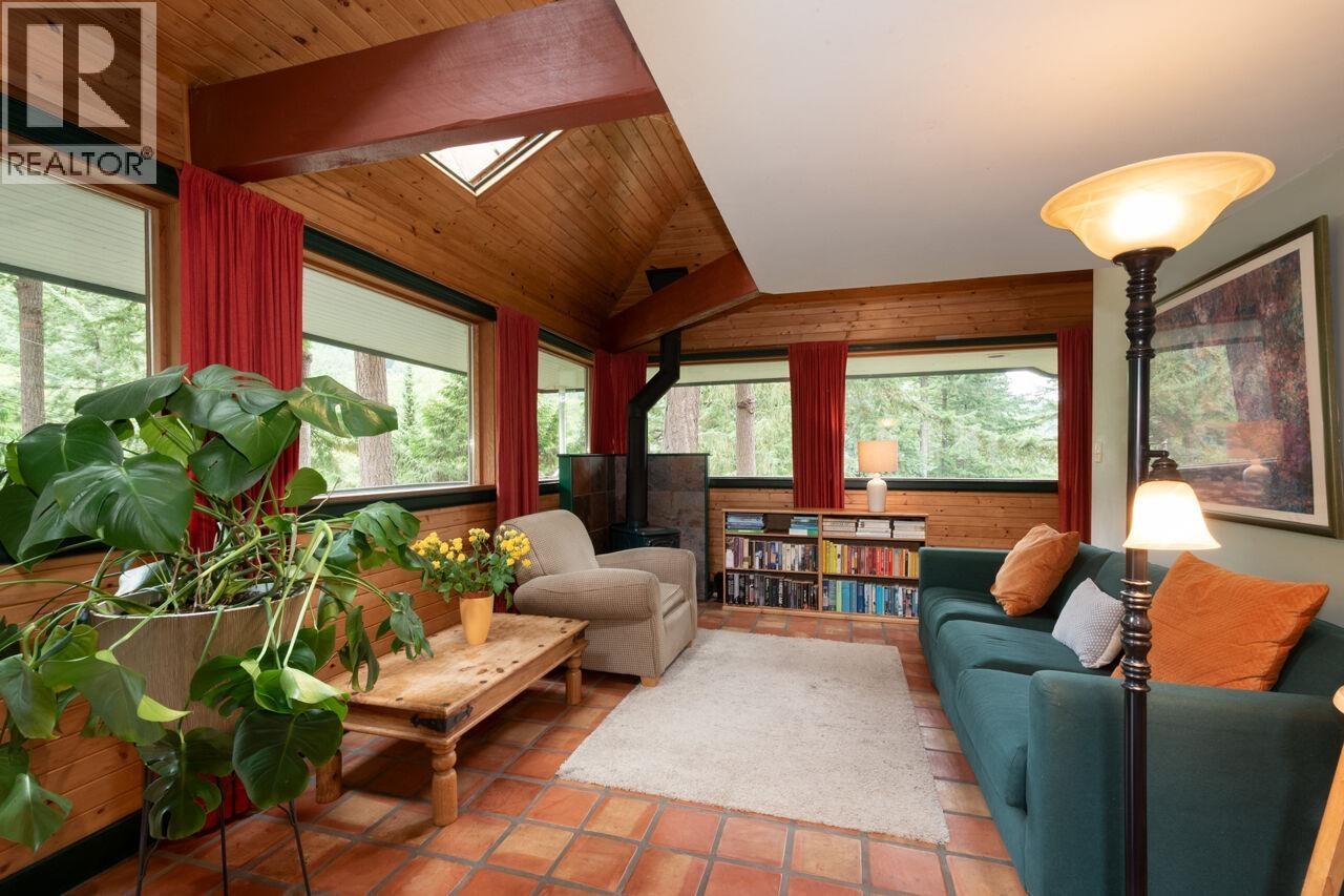 1261 Eagle's Nest Road, Bowen Island, British Columbia  V0N 1G1 - Photo 6 - R3050588