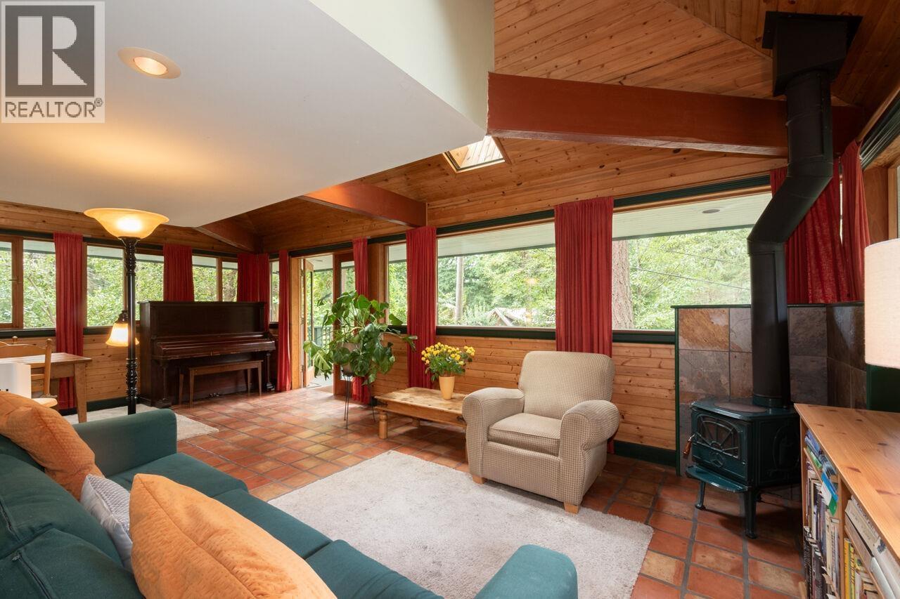1261 Eagle's Nest Road, Bowen Island, British Columbia  V0N 1G1 - Photo 7 - R3050588