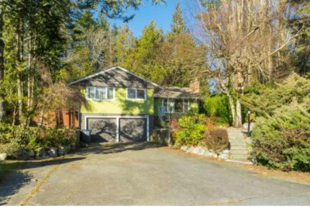 13671 16 Avenue, Surrey, British Columbia  V4A 1P7 - Photo 3 - R3049080