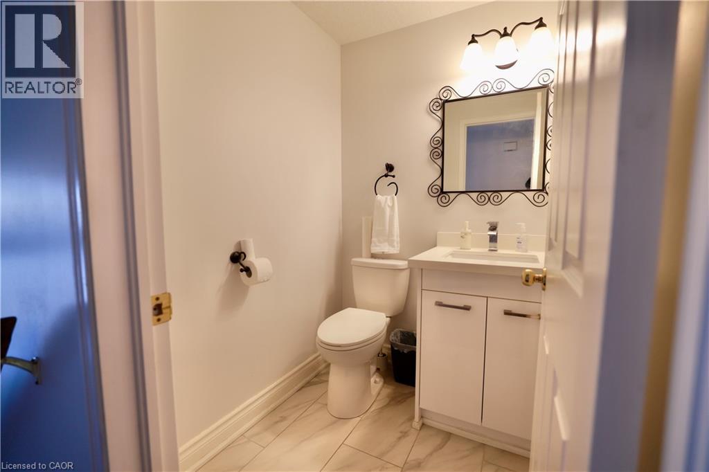 549 Violet Street, Waterloo, Ontario  N2V 2T8 - Photo 9 - 40772460