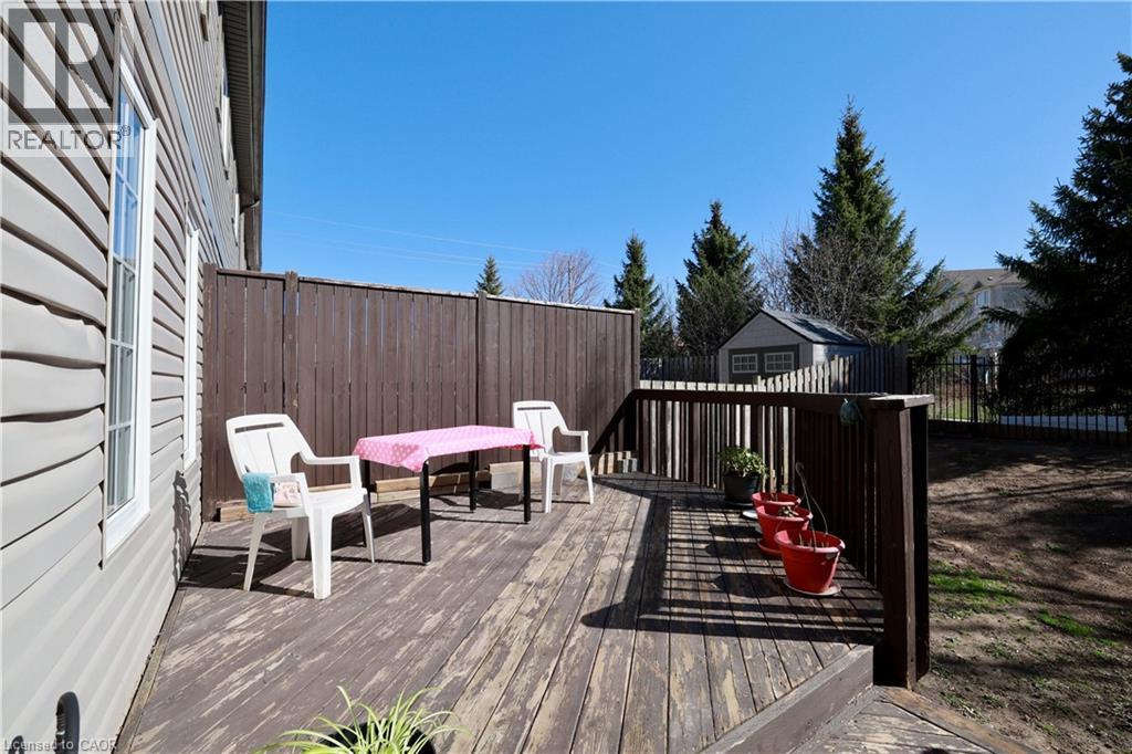 549 Violet Street, Waterloo, Ontario  N2V 2T8 - Photo 35 - 40772460