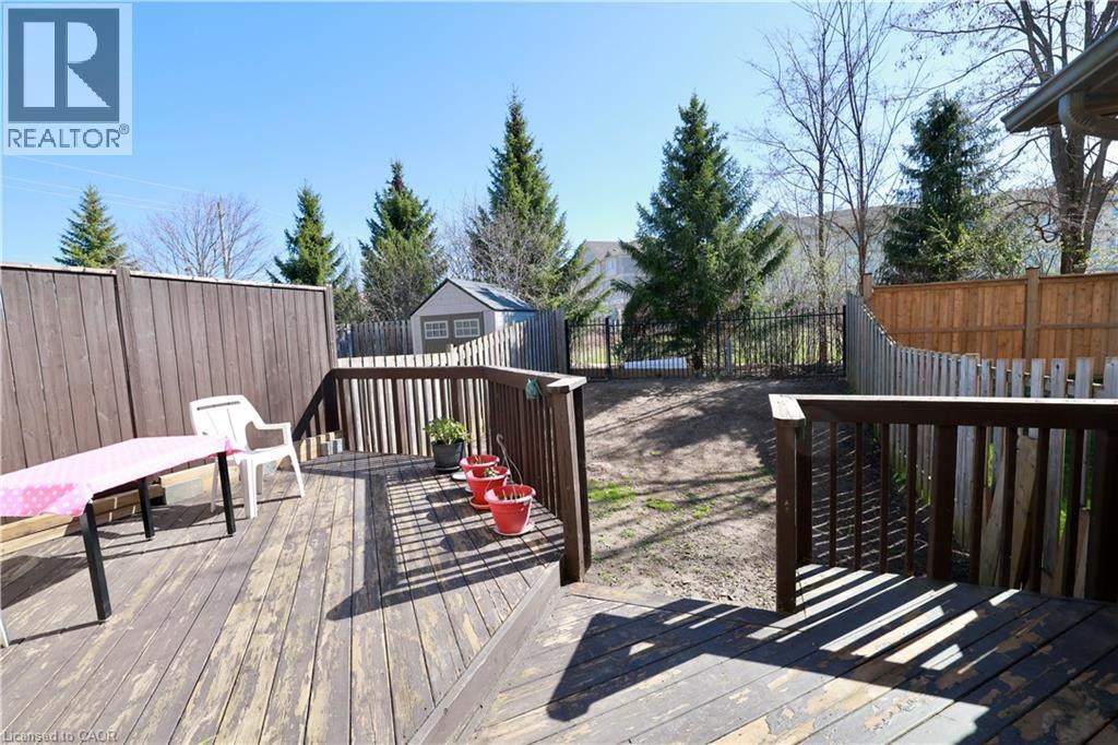 549 Violet Street, Waterloo, Ontario  N2V 2T8 - Photo 34 - 40772460