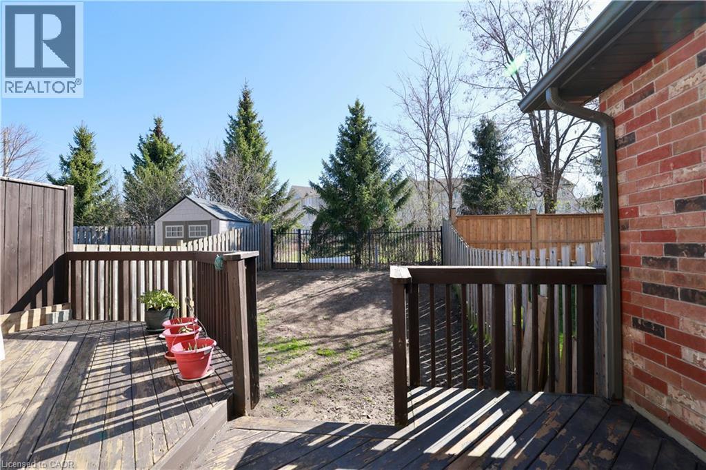 549 Violet Street, Waterloo, Ontario  N2V 2T8 - Photo 33 - 40772460