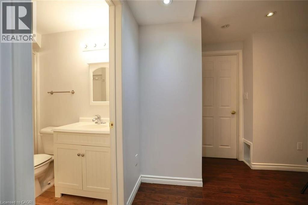 549 Violet Street, Waterloo, Ontario  N2V 2T8 - Photo 29 - 40772460
