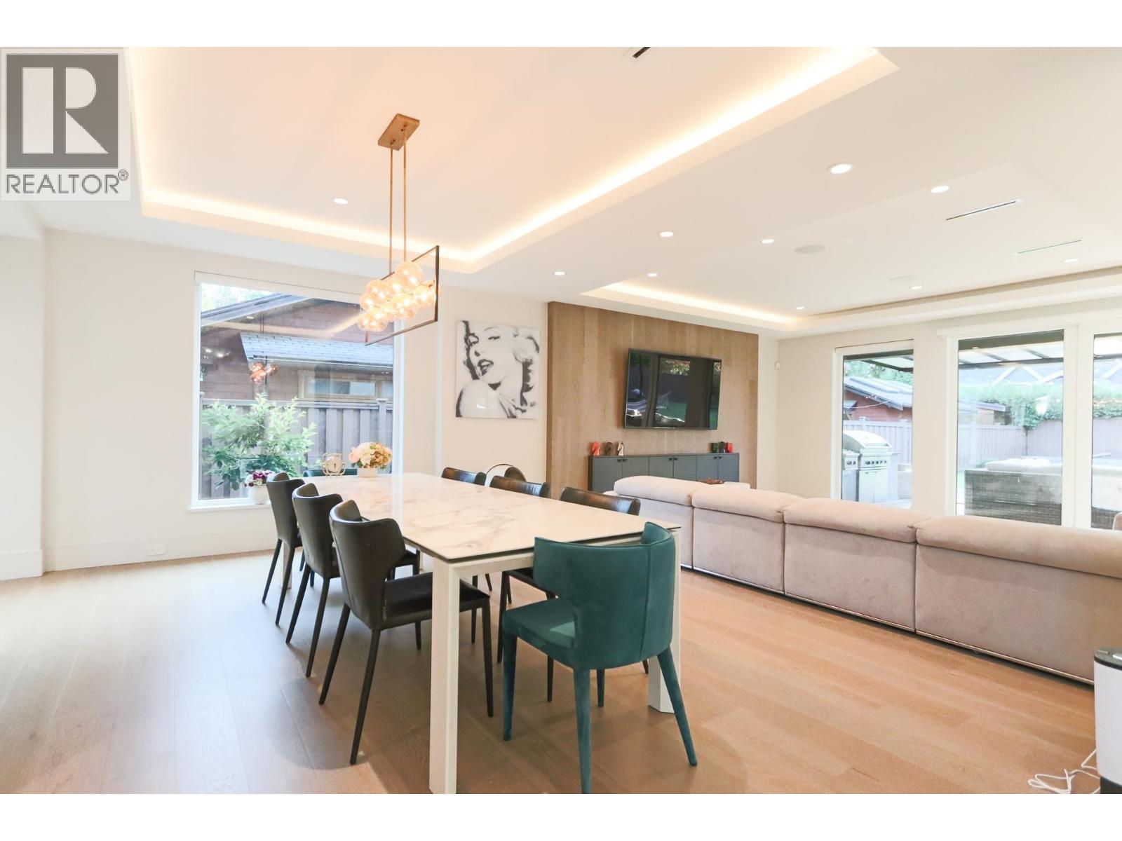 4341 Carolyn Drive, North Vancouver, British Columbia  V7R 4A5 - Photo 7 - R3050317