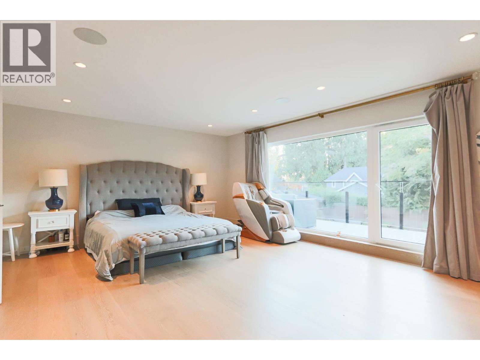4341 Carolyn Drive, North Vancouver, British Columbia  V7R 4A5 - Photo 13 - R3050317