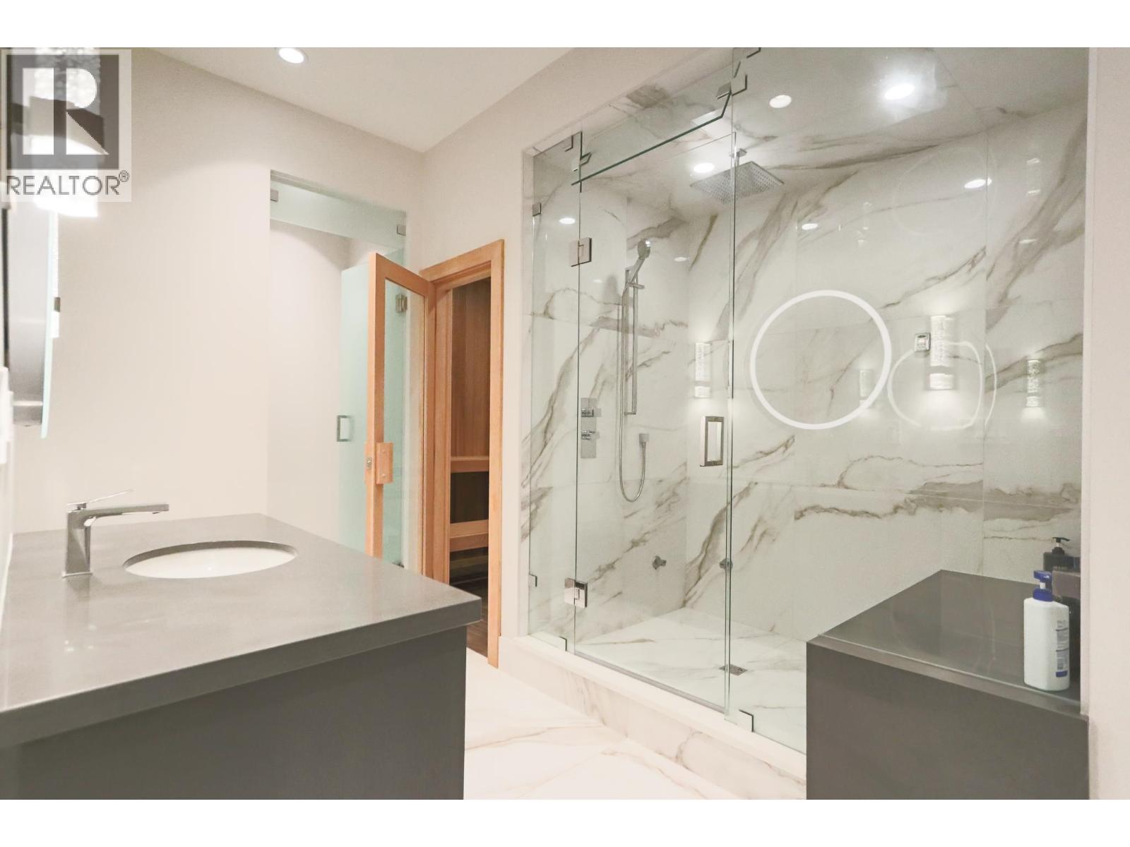 4341 Carolyn Drive, North Vancouver, British Columbia  V7R 4A5 - Photo 18 - R3050317