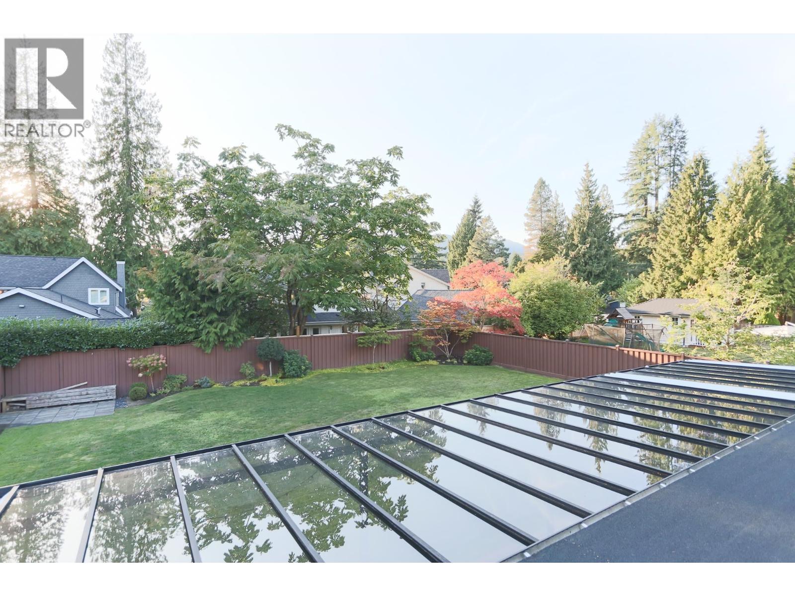 4341 Carolyn Drive, North Vancouver, British Columbia  V7R 4A5 - Photo 14 - R3050317