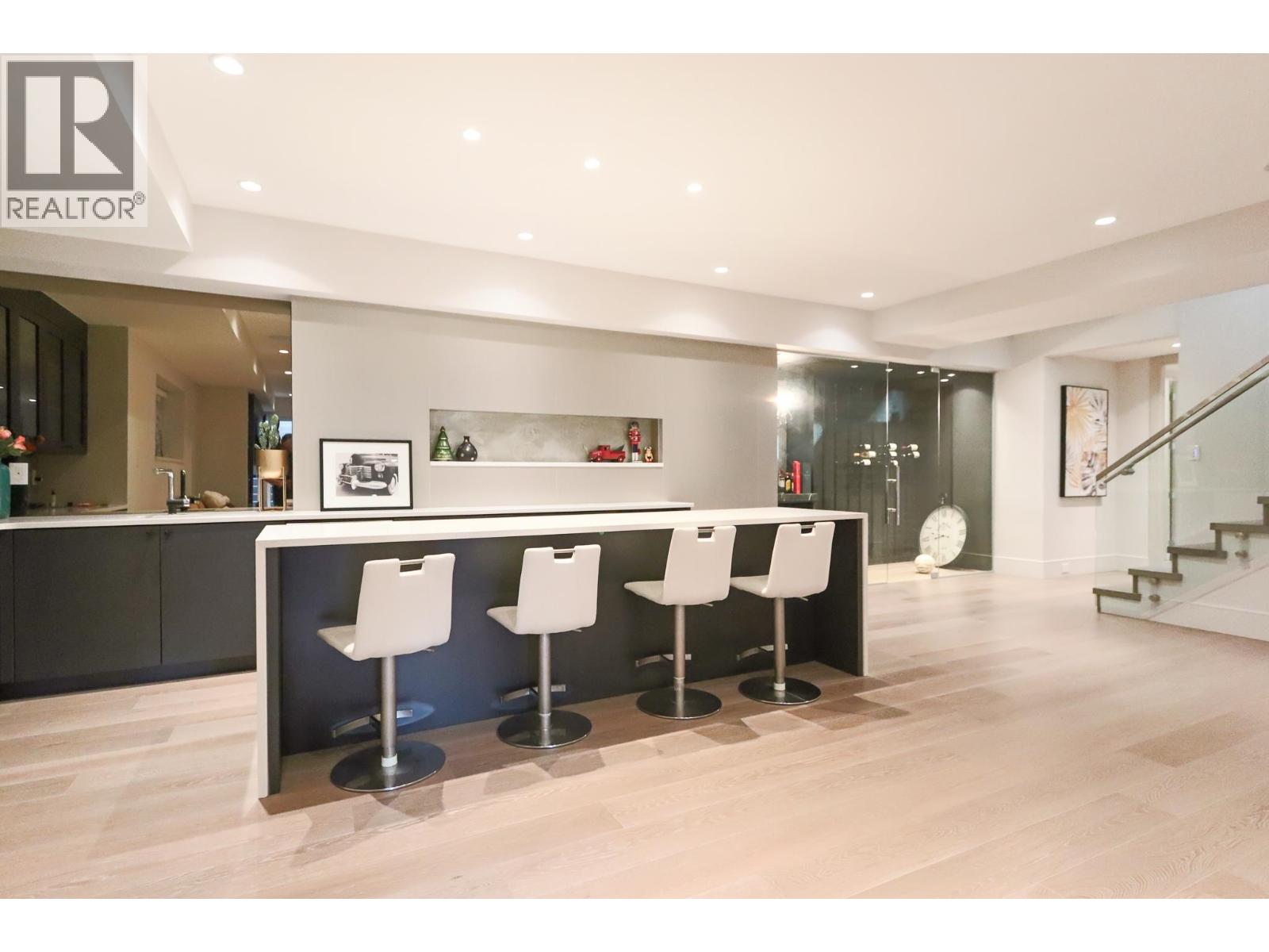 4341 Carolyn Drive, North Vancouver, British Columbia  V7R 4A5 - Photo 25 - R3050317