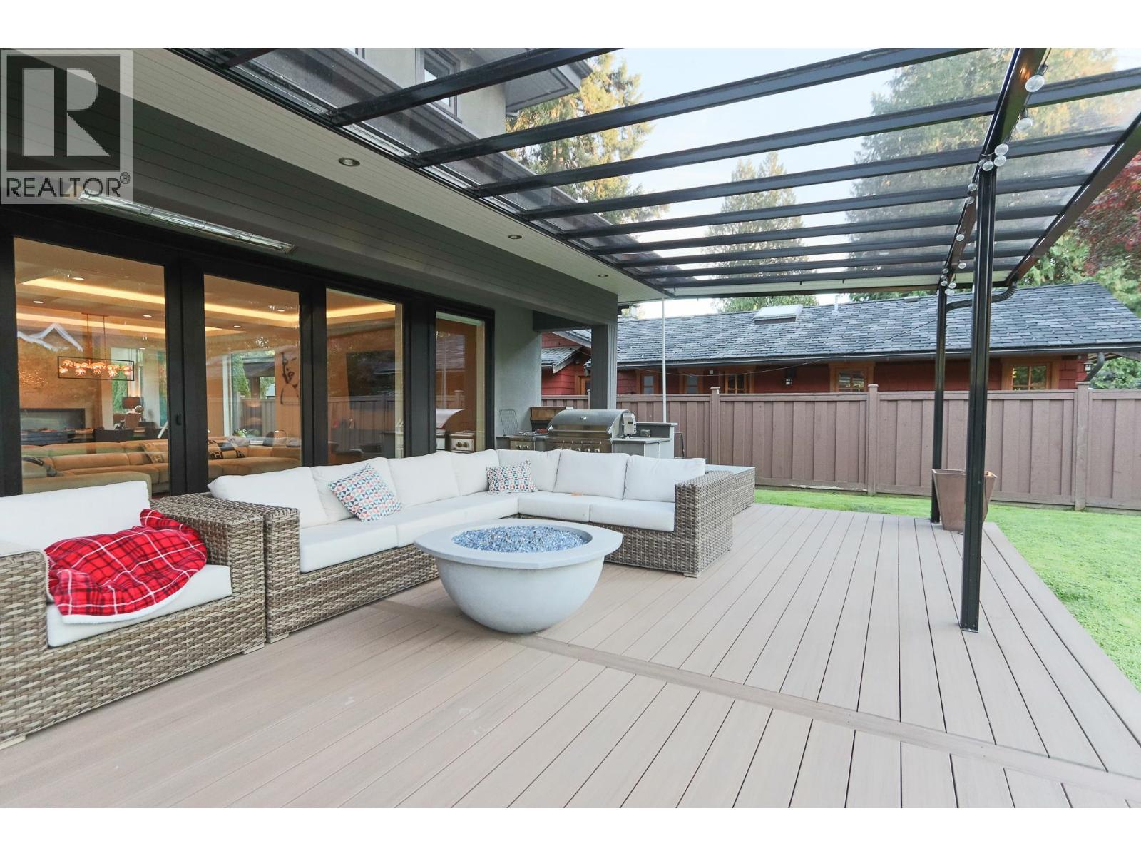 4341 Carolyn Drive, North Vancouver, British Columbia  V7R 4A5 - Photo 31 - R3050317