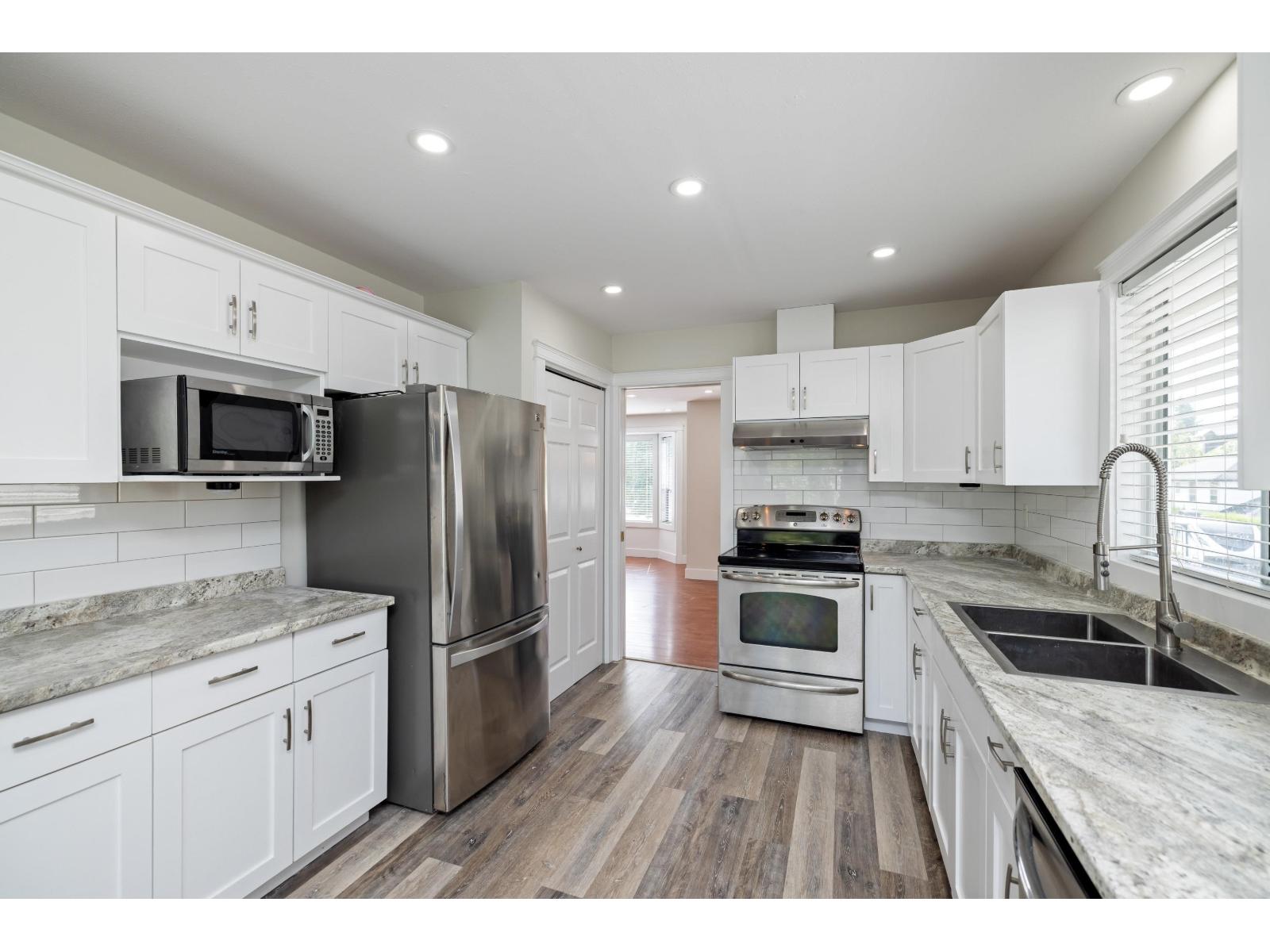 8475 Cade Barr Street, Mission, British Columbia  V2V 7K4 - Photo 4 - R3050694