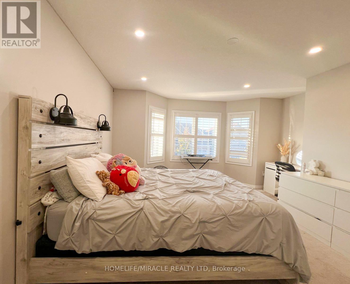 112 Gillespie Drive, Brantford, Ontario  N3T 0K2 - Photo 33 - X12404588