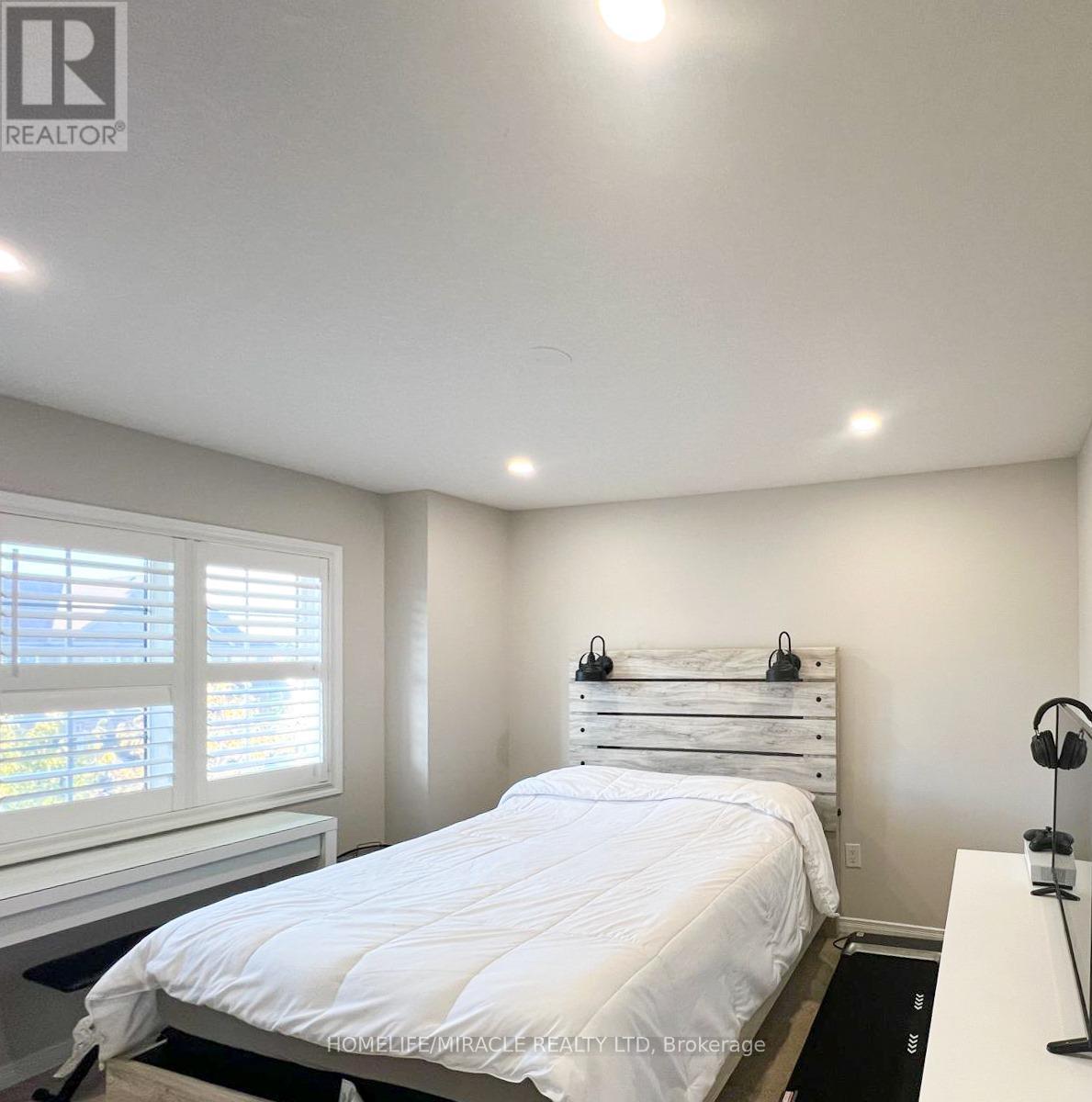 112 Gillespie Drive, Brantford, Ontario  N3T 0K2 - Photo 36 - X12404588