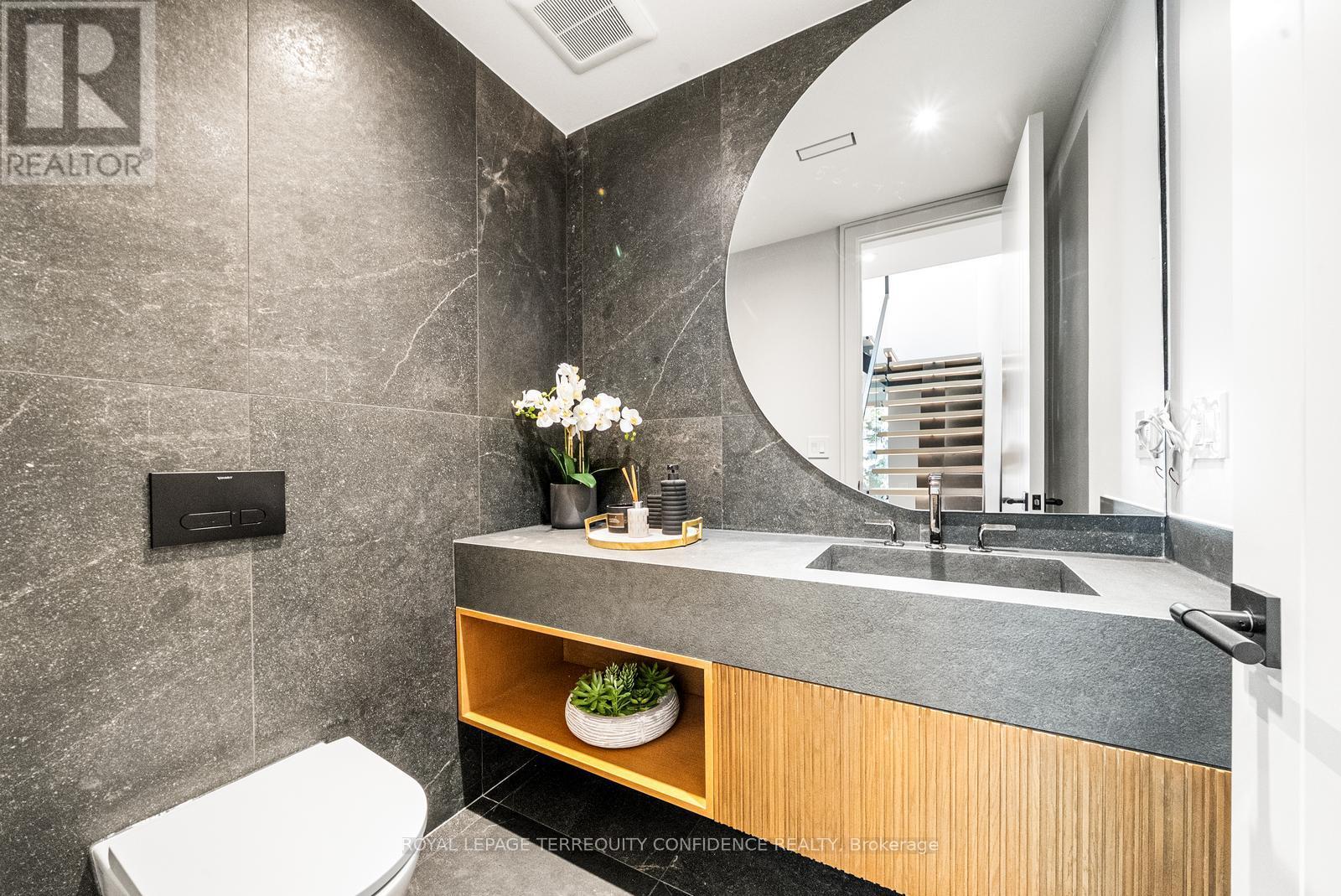 276 Horsham Avenue, Toronto, Ontario  M2R 1G4 - Photo 16 - C12419473