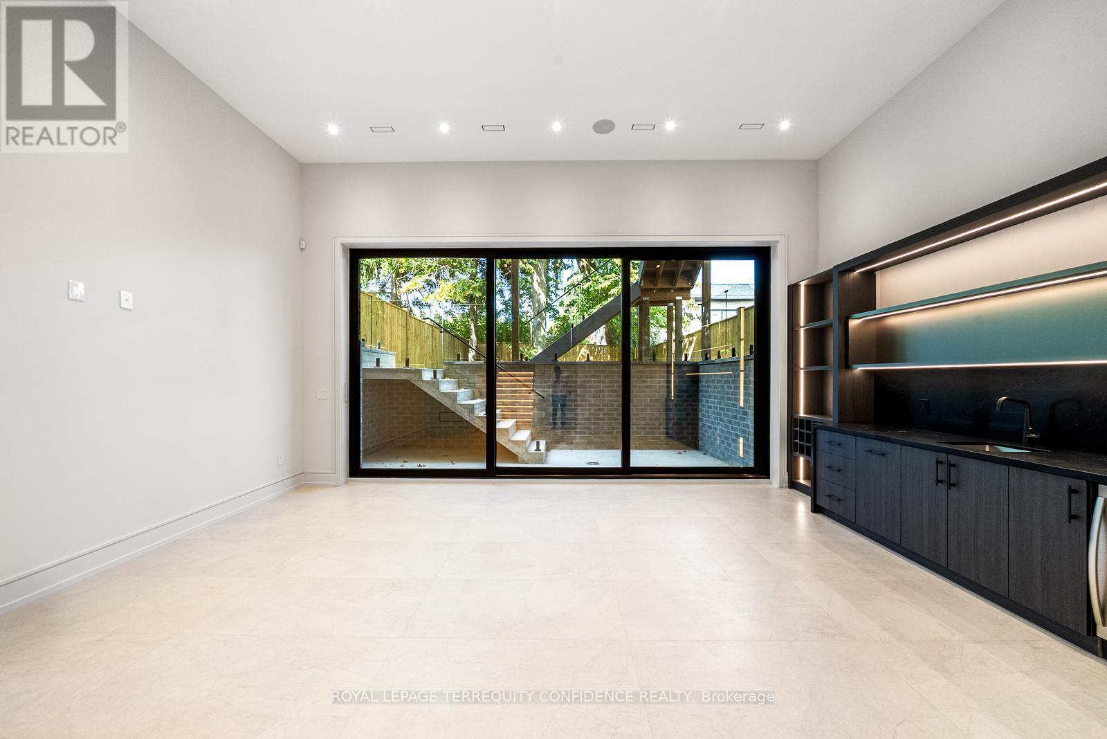 276 Horsham Avenue, Toronto, Ontario  M2R 1G4 - Photo 38 - C12419473