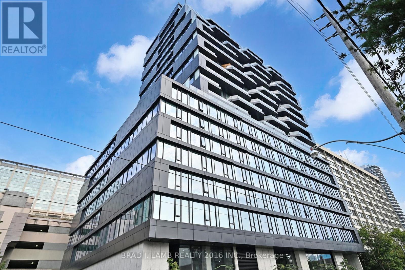 705 - 195 MCCAUL STREET, Toronto, Ontario