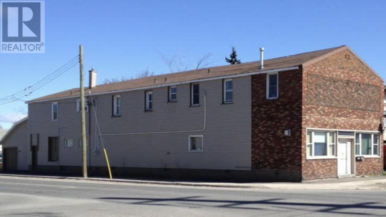 254 Wallace Ter, Sault Ste. Marie, Ontario  P6C 1K7 - Photo 1 - SM252723