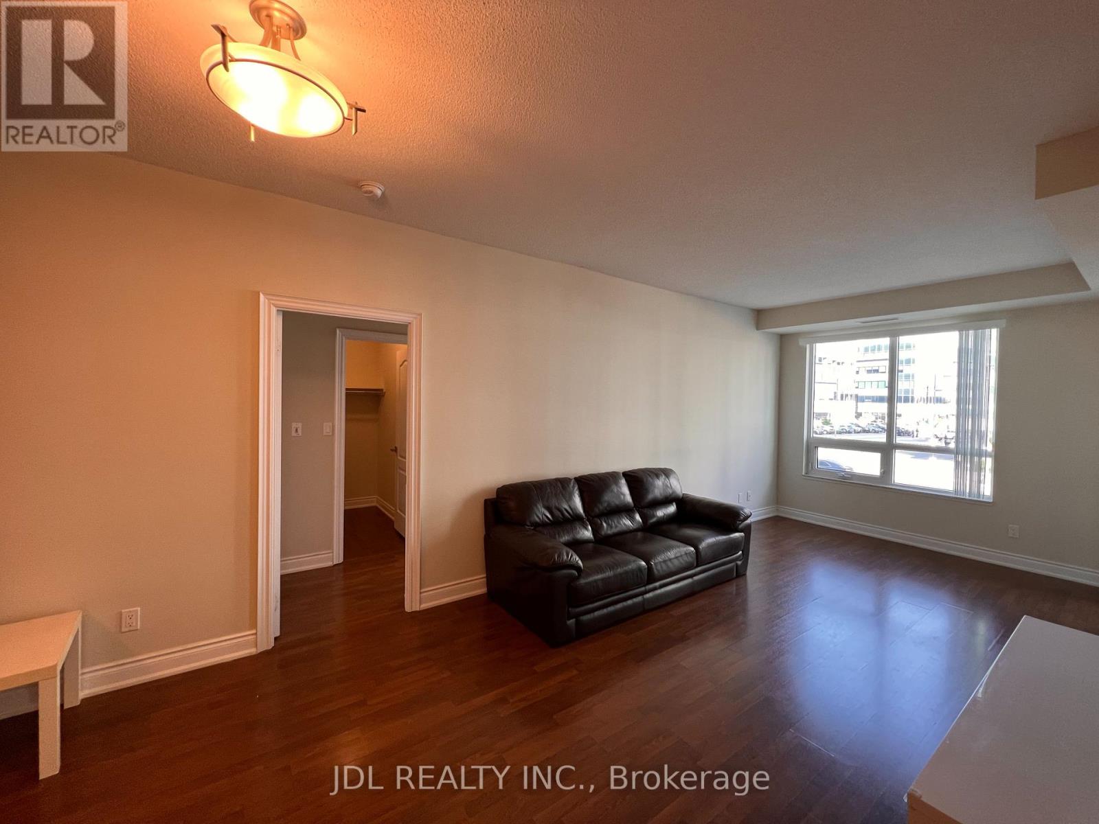 208 - 60 South Town Centre Boulevard, Markham, Ontario  L6G 0C5 - Photo 12 - N12419536