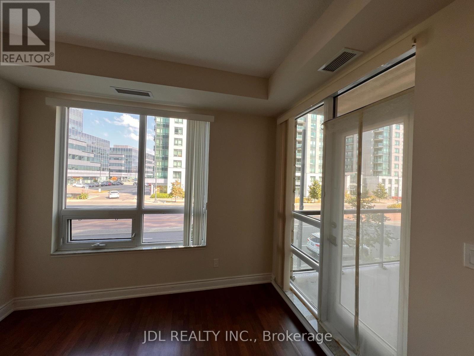 208 - 60 South Town Centre Boulevard, Markham, Ontario  L6G 0C5 - Photo 18 - N12419536