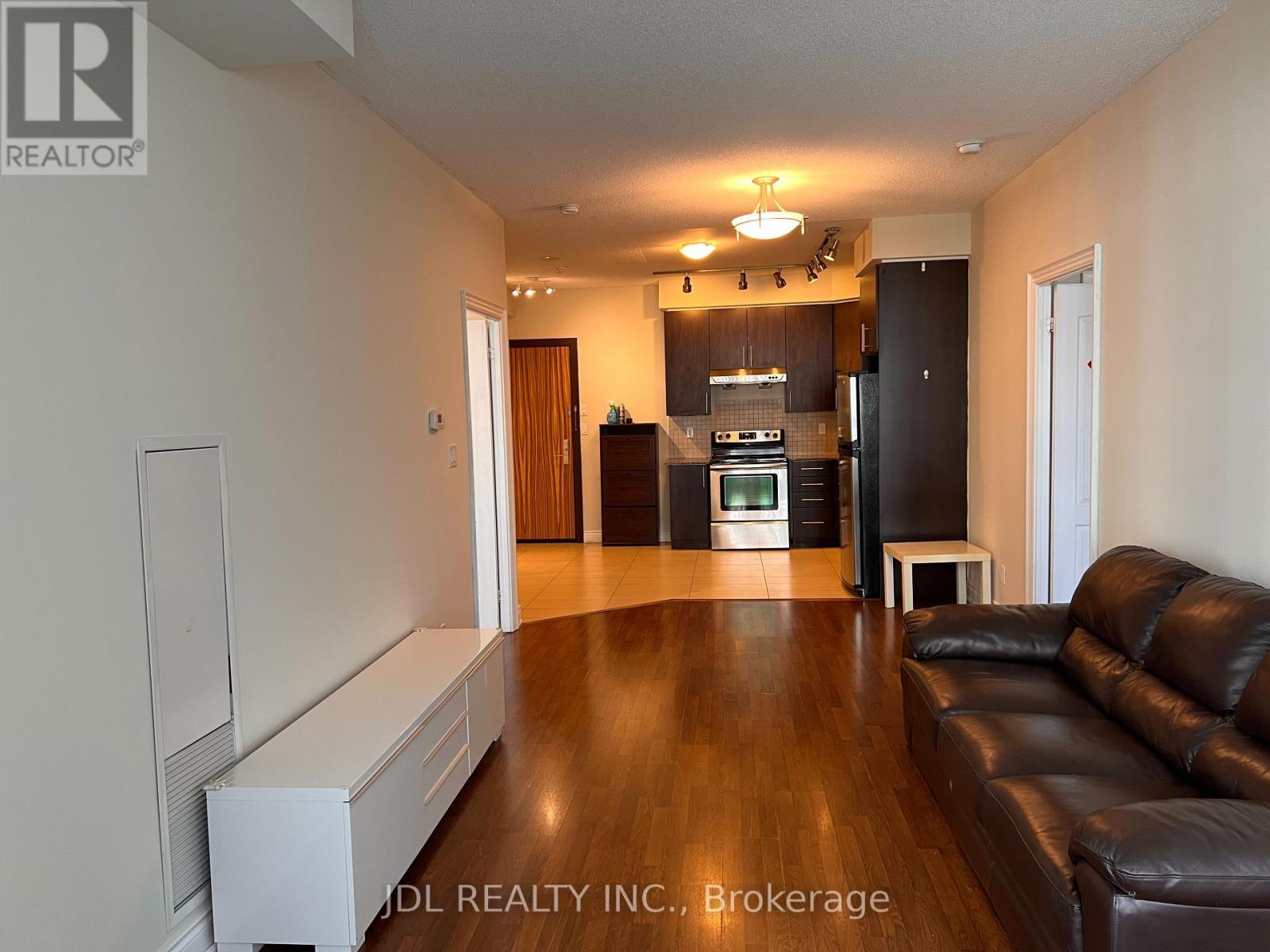 208 - 60 South Town Centre Boulevard, Markham, Ontario  L6G 0C5 - Photo 6 - N12419536