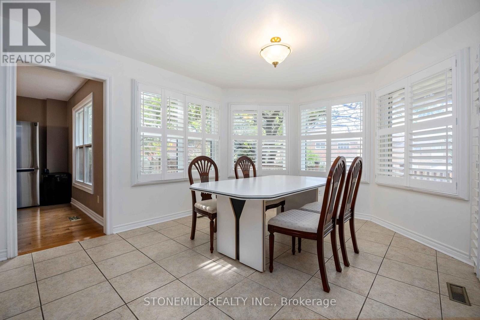 24 Soho Crescent, Markham, Ontario  L3P 7H8 - Photo 11 - N12419576