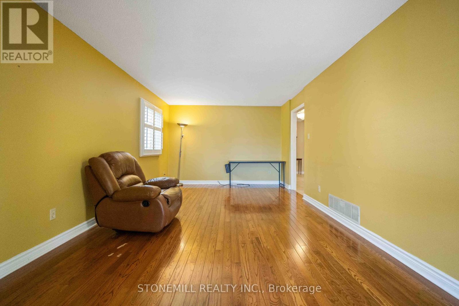 24 Soho Crescent, Markham, Ontario  L3P 7H8 - Photo 17 - N12419576