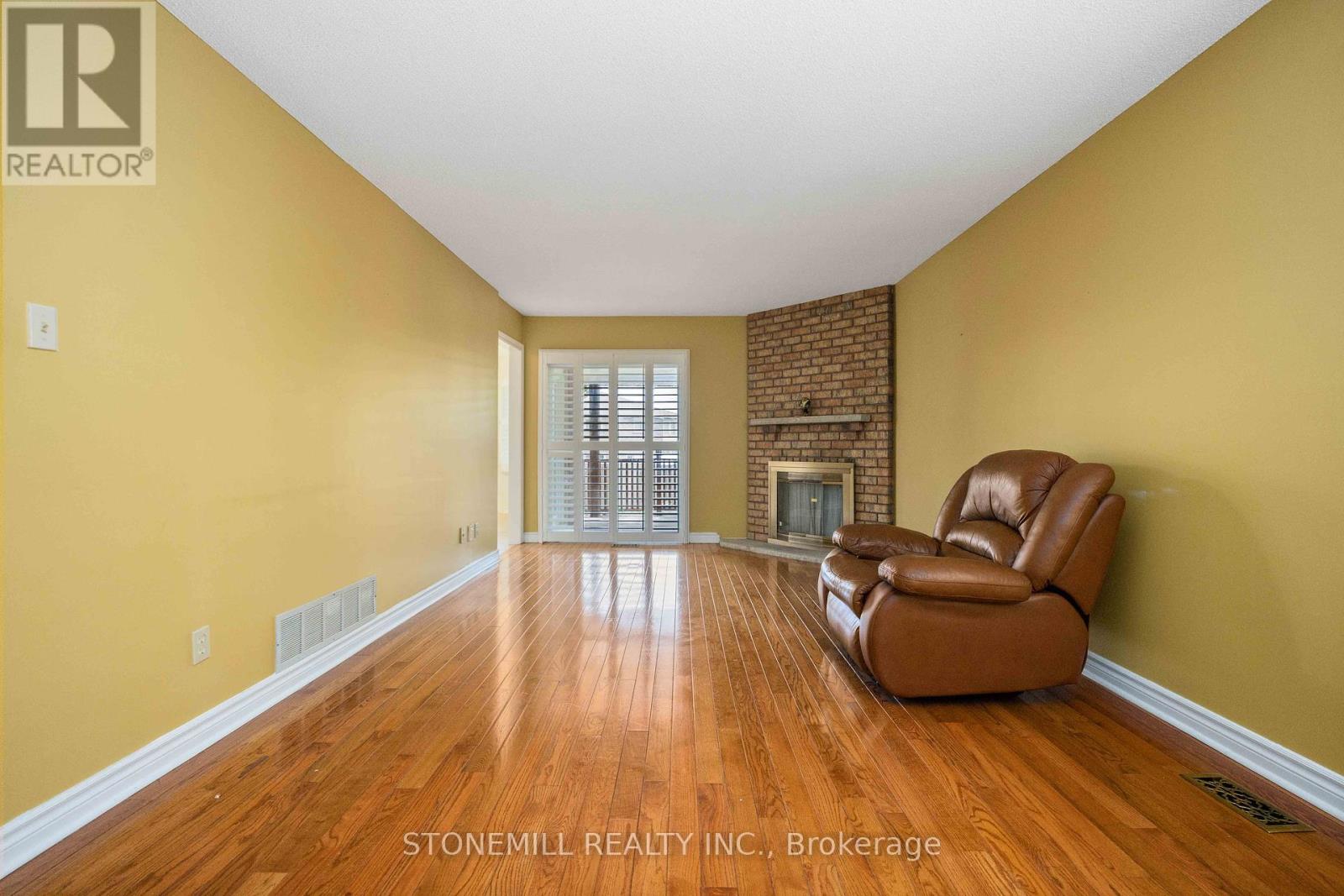 24 Soho Crescent, Markham, Ontario  L3P 7H8 - Photo 18 - N12419576