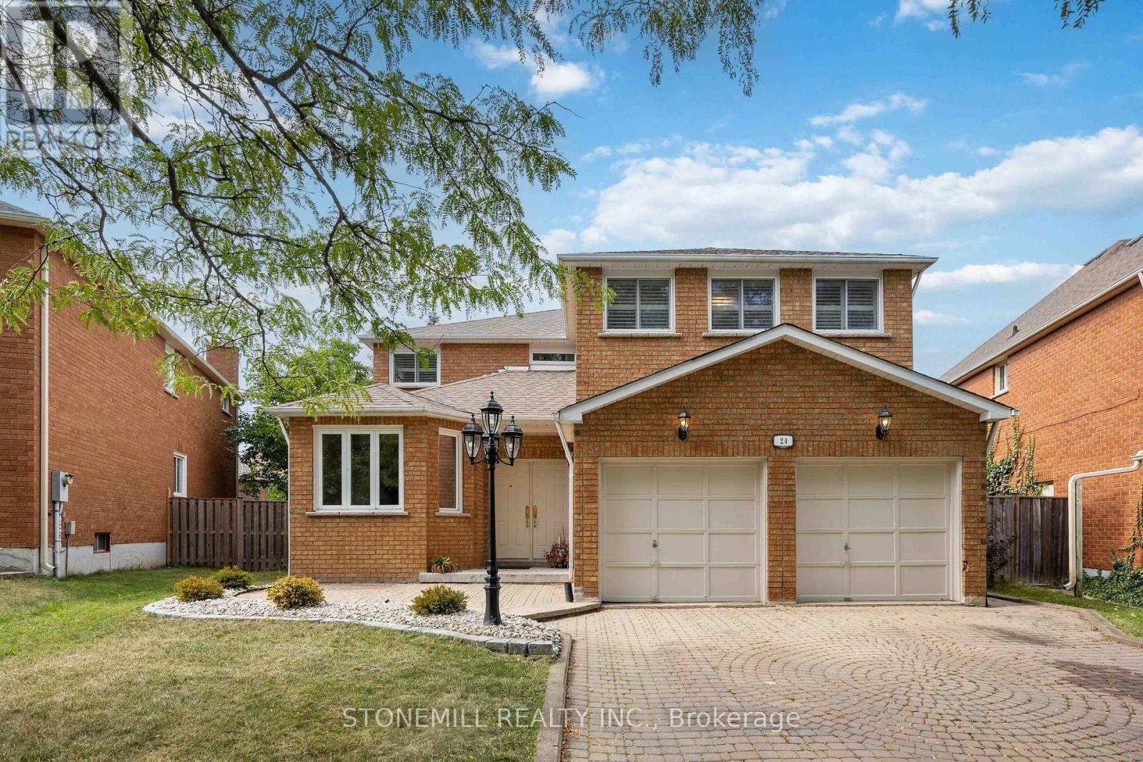 24 Soho Crescent, Markham, Ontario  L3P 7H8 - Photo 2 - N12419576