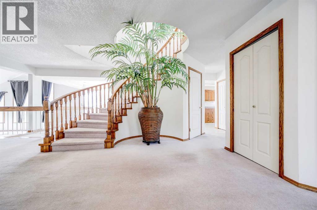 Property at 217 Falcon Ridge Way image 4