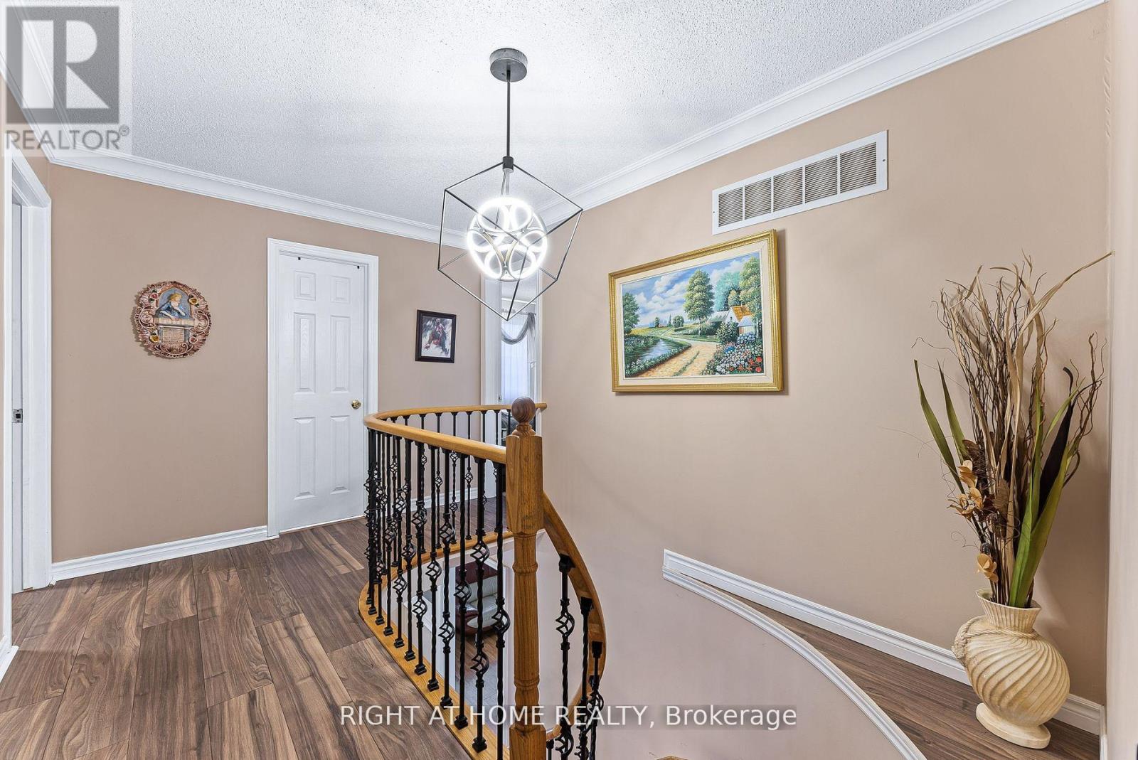 154 Country Lane, Barrie, Ontario  L4N 0N1 - Photo 15 - S12419455