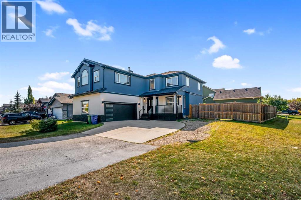 80 Canoe Square Sw, Airdrie, Alberta  T4B 2N6 - Photo 3 - A2258714