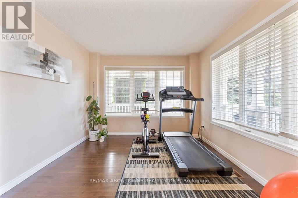 3875 Thomas Street, Mississauga, Ontario  L5M 7A6 - Photo 5 - W12419478