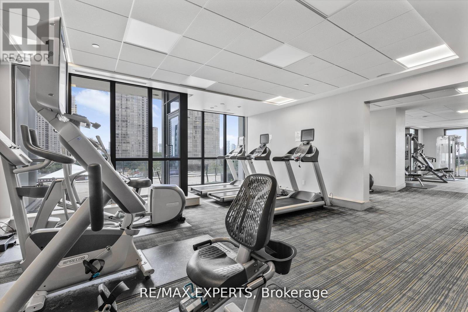 2408 - 75 Eglinton Avenue W, Mississauga, Ontario  L5R 0E5 - Photo 22 - W12419506