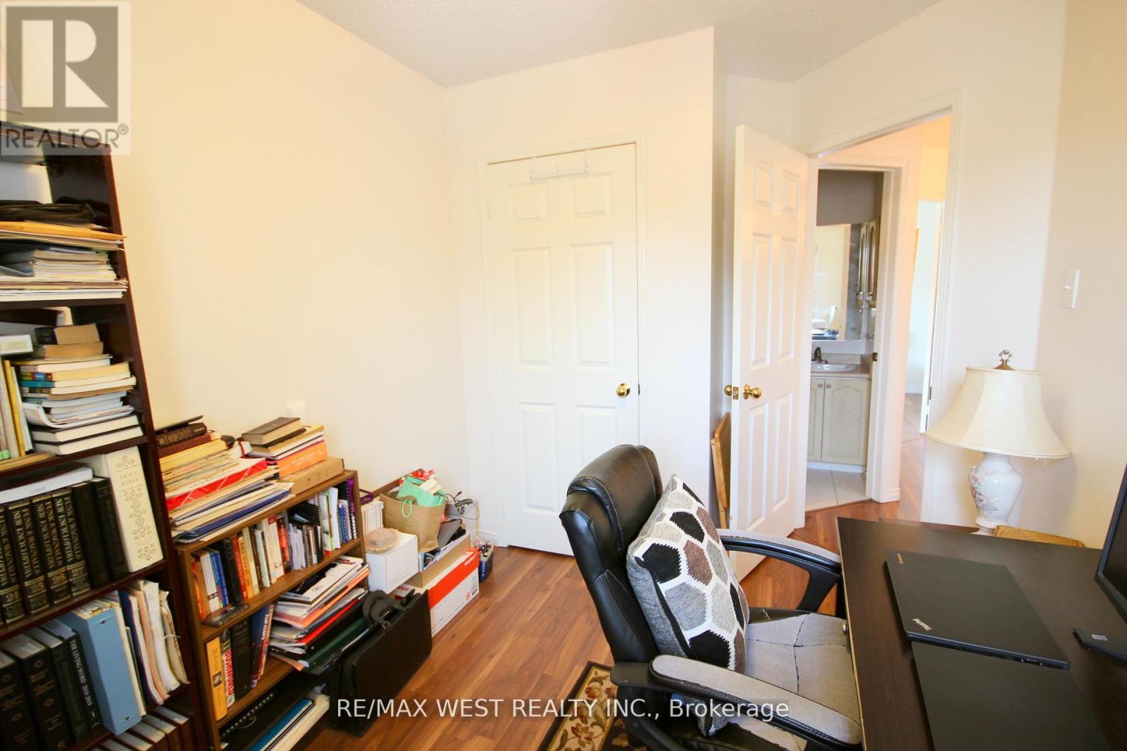 1 Platinum Drive, Toronto, Ontario  M6M 5K1 - Photo 25 - W12419564