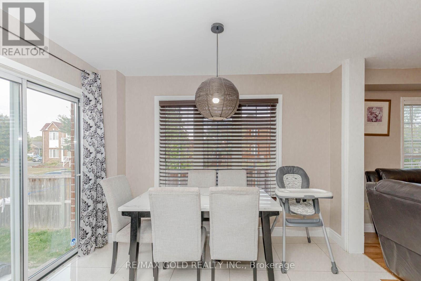 2 Lake Louise Drive, Brampton, Ontario  L6X 4W7 - Photo 14 - W12419599