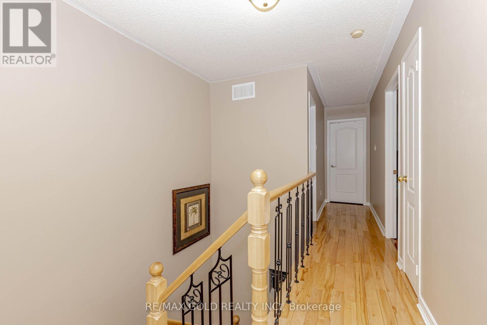 2 Lake Louise Drive, Brampton, Ontario  L6X 4W7 - Photo 17 - W12419599