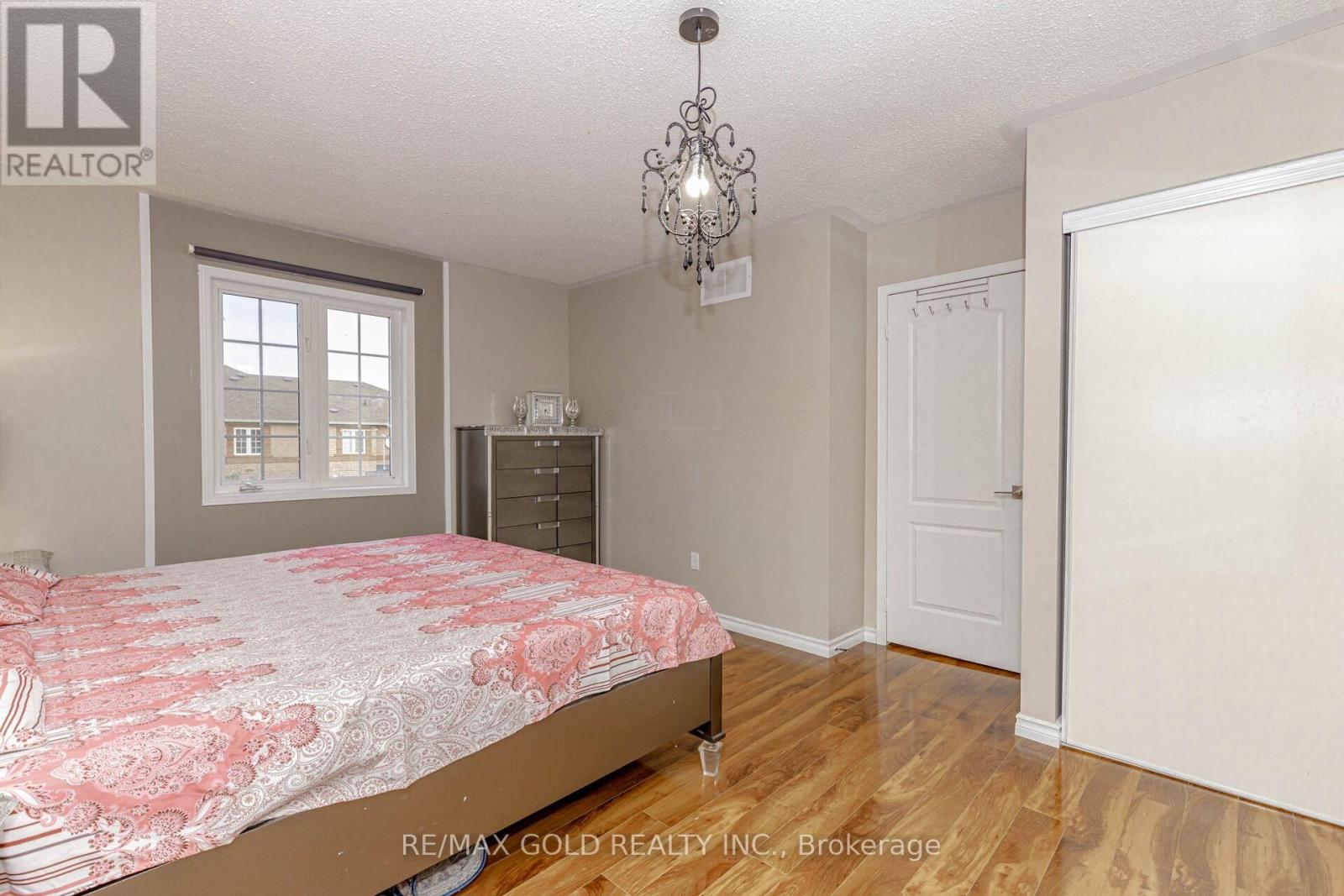 2 Lake Louise Drive, Brampton, Ontario  L6X 4W7 - Photo 23 - W12419599