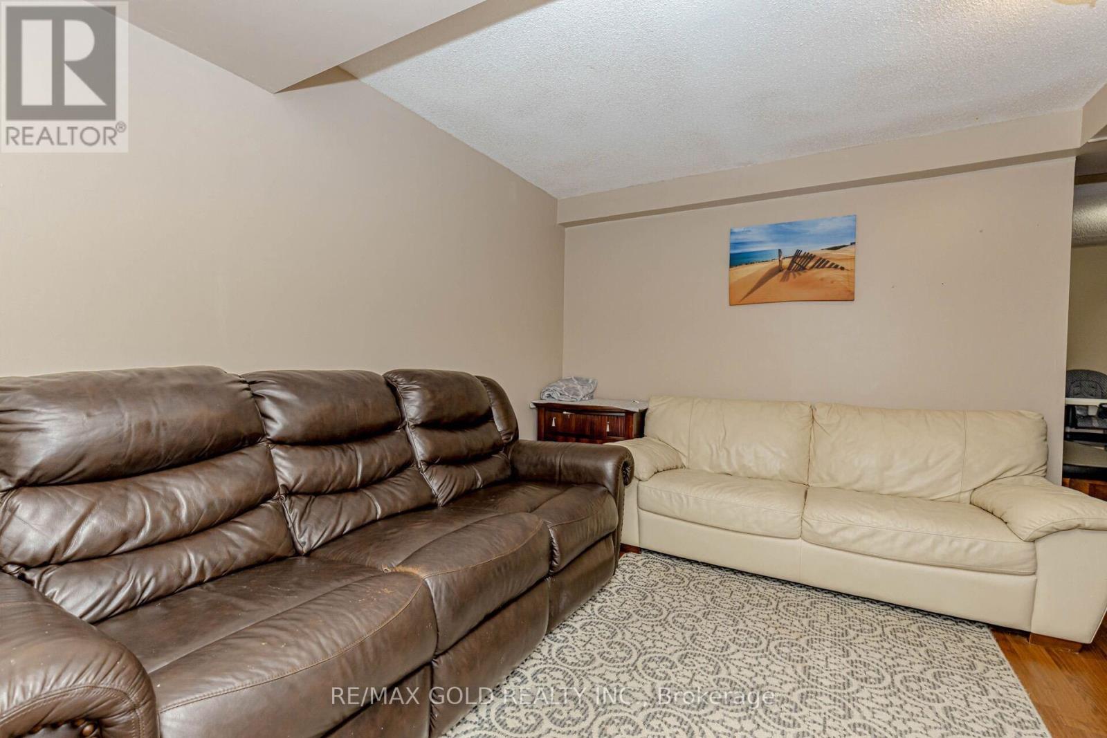 2 Lake Louise Drive, Brampton, Ontario  L6X 4W7 - Photo 28 - W12419599