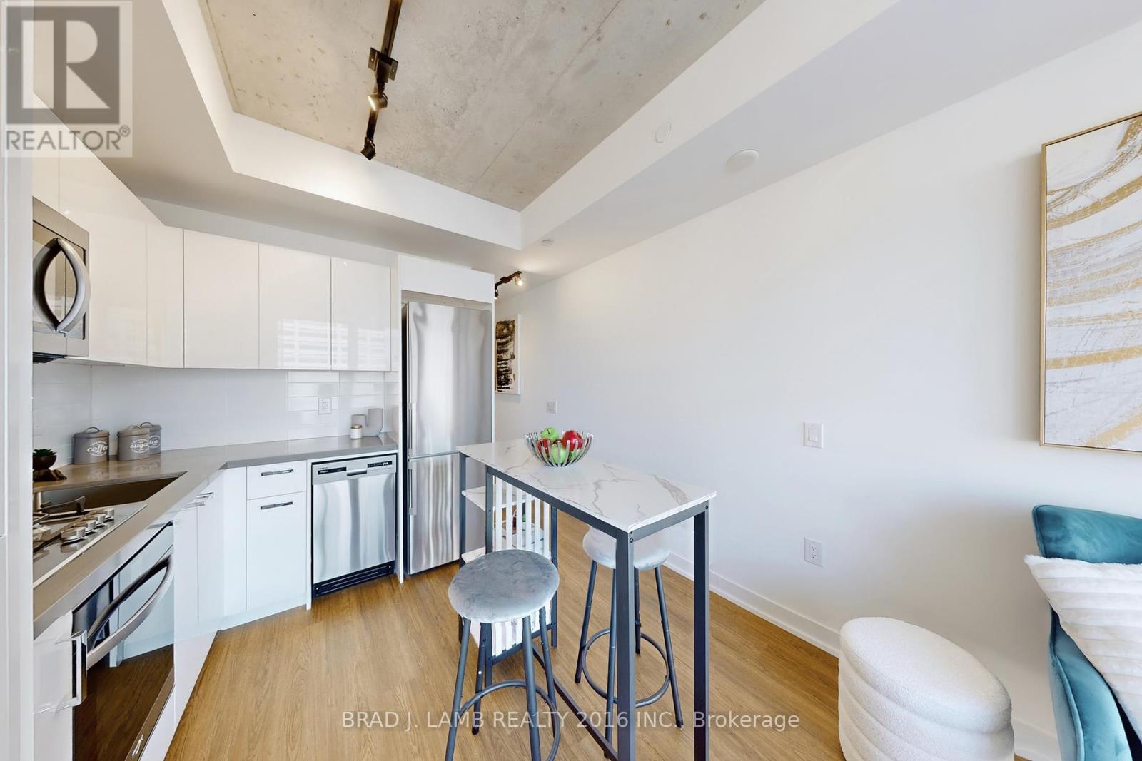 1004 - 195 Mccaul Street, Toronto, Ontario  M5T 0E5 - Photo 12 - C12419616