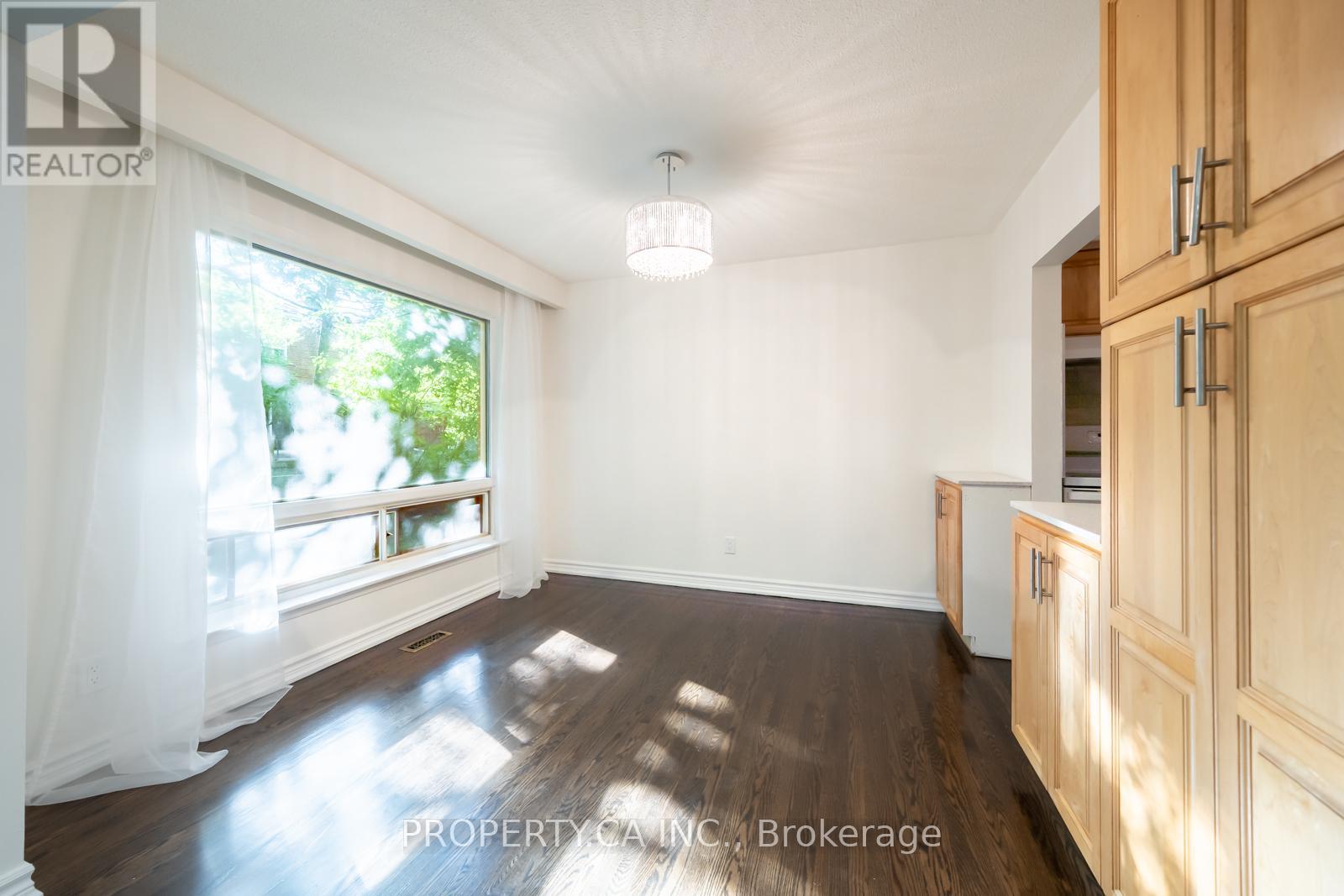 98 Tanjoe Crescent, Toronto (Newtonbrook West), Ontario  M2M 1P7 - Photo 9 - C12419629