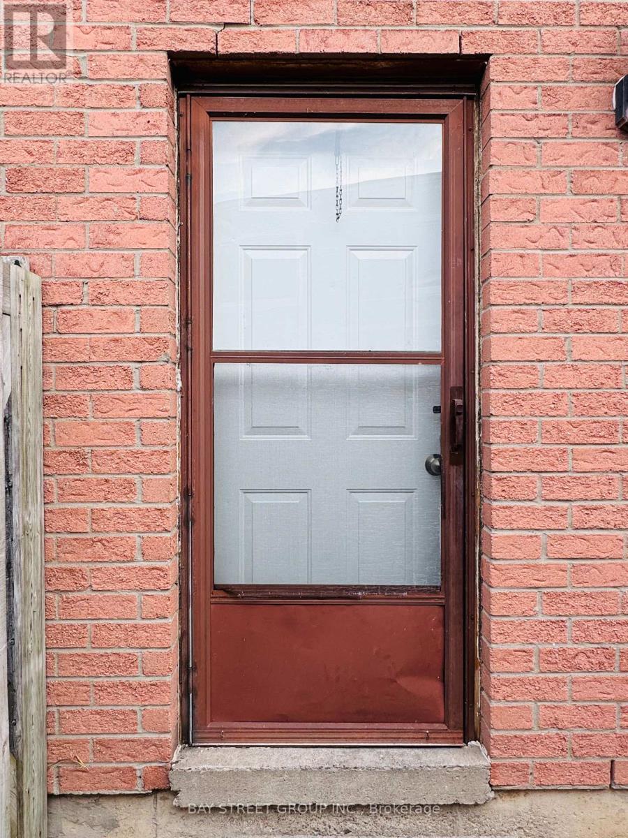 1 - 1448 Outlet Drive, Oshawa, Ontario  L1J 7Z5 - Photo 2 - E12419632