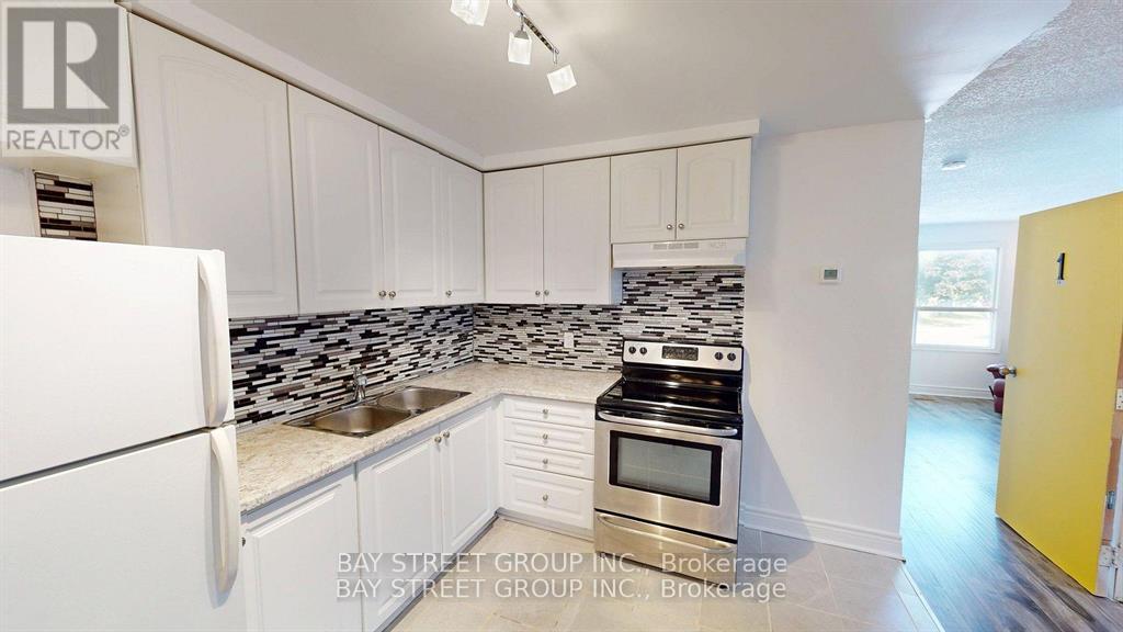 1 - 1448 Outlet Drive, Oshawa, Ontario  L1J 7Z5 - Photo 5 - E12419632