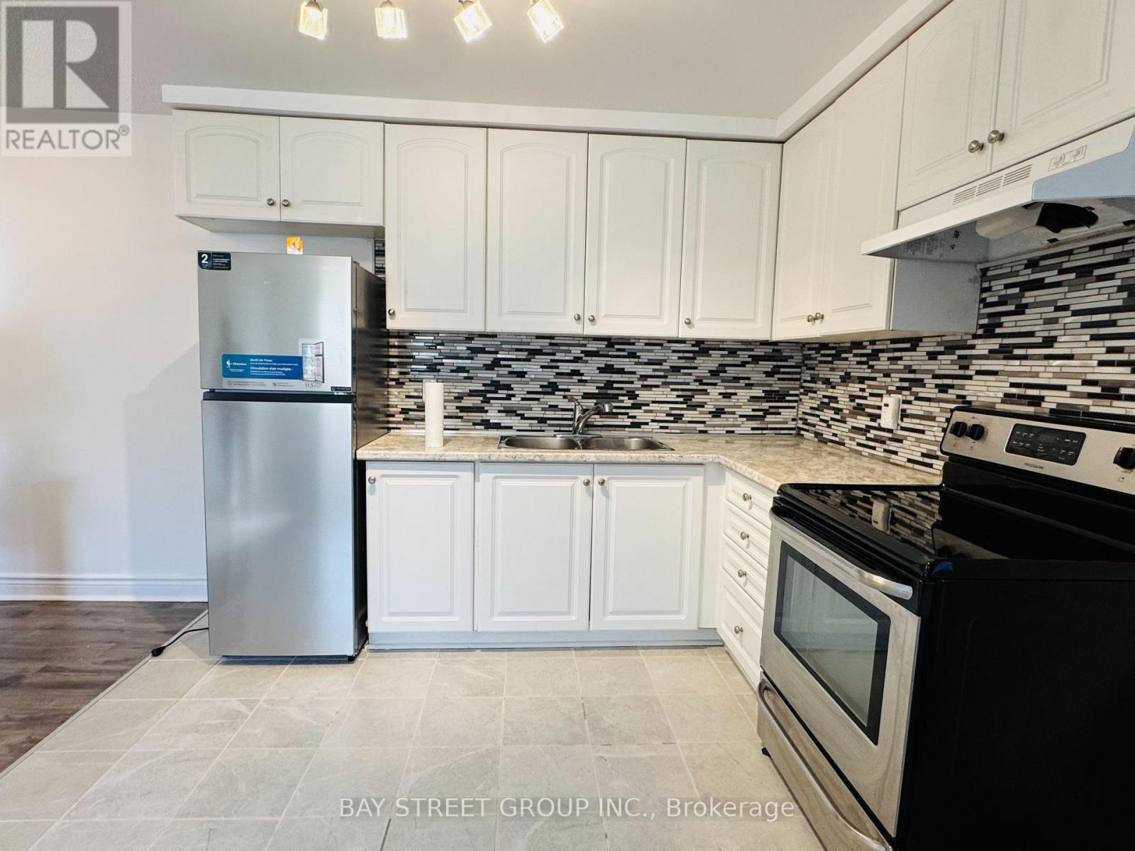 1 - 1448 Outlet Drive, Oshawa, Ontario  L1J 7Z5 - Photo 6 - E12419632