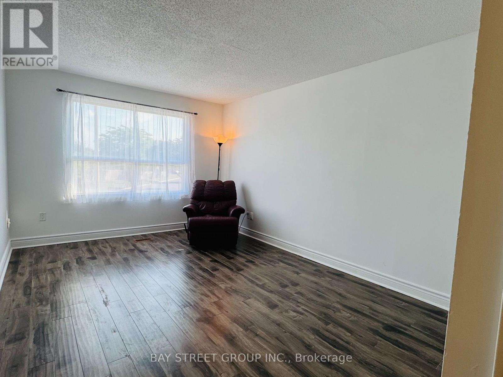 1 - 1448 Outlet Drive, Oshawa, Ontario  L1J 7Z5 - Photo 9 - E12419632