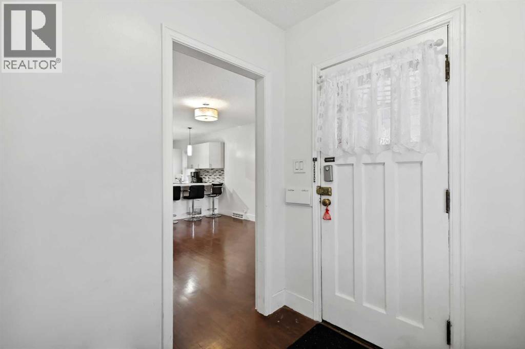 230 8a Street Ne, Calgary, Alberta  T2E 4J1 - Photo 8 - A2188761