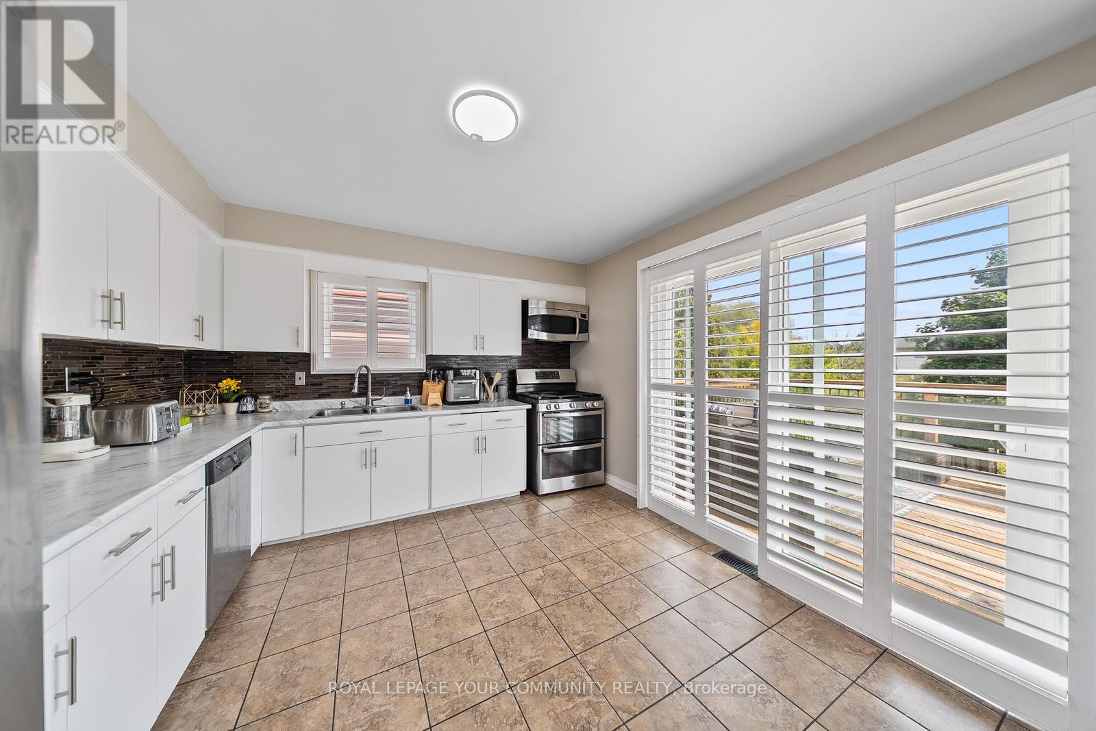 180 Westheights Drive, Kitchener, Ontario  N2N 1J9 - Photo 11 - X12419448