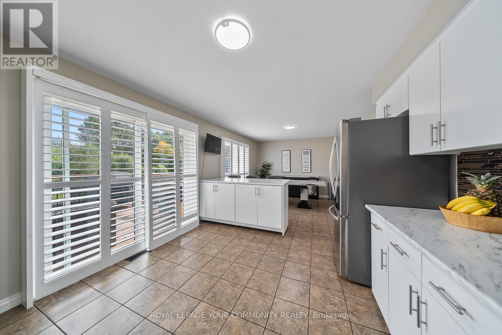 180 Westheights Drive, Kitchener, Ontario  N2N 1J9 - Photo 14 - X12419448