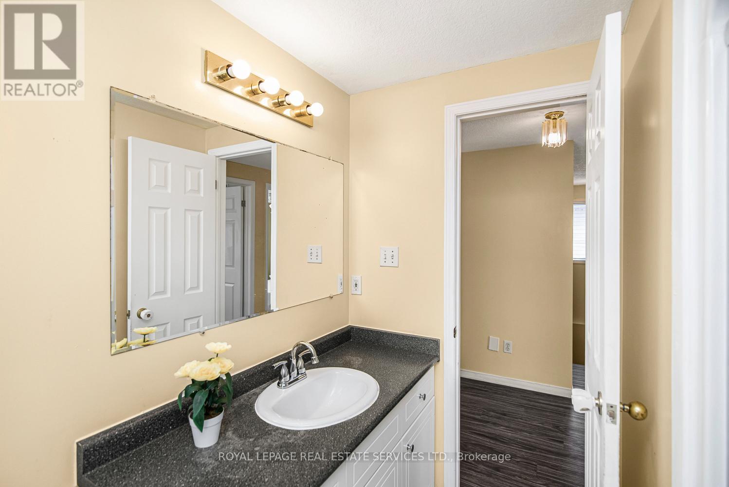 59 Deerpath Drive, Guelph (Willow West/sugarbush/west Acres), Ontario  N1K 1V1 - Photo 29 - X12419521
