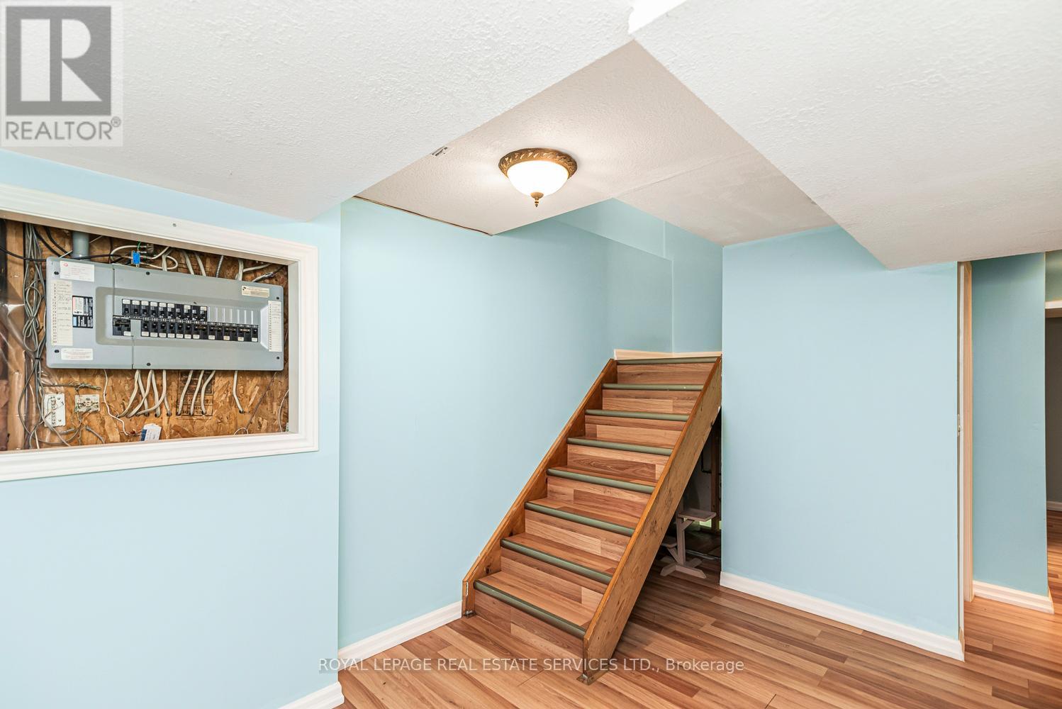 59 Deerpath Drive, Guelph (Willow West/sugarbush/west Acres), Ontario  N1K 1V1 - Photo 32 - X12419521